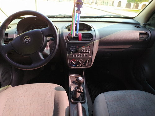 Chevrolet Corsa 1.8