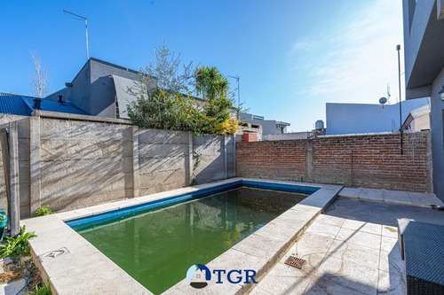 Imagen 25 de 25 de Casa Altos De Podesta Pileta Cochera