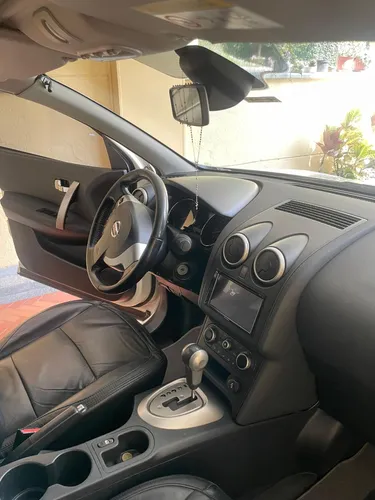 Nissan Qashqai 2.0l 4wd +2 4x2