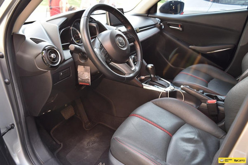 Imagen 11 de 14 de Mazda
