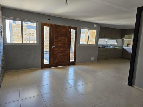 Casa En Venta En Luzuriaga