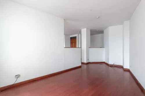 Oficina En Arriendo En Porciúncula. Cod A14391
