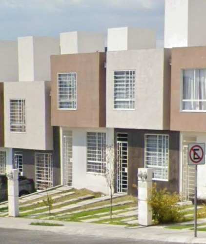 Casa En Venta, Recuperación Bancaria, Col. Lomas De Satelite, Santiago De Queretaro , Queretaro. Laab2