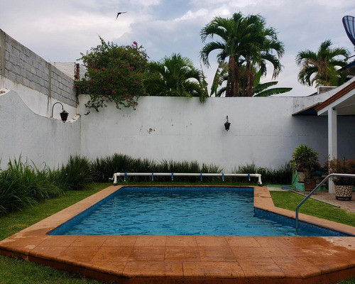 Imagen 13 de 16 de Casa En Venta Con Alberca En Cuautla Morelos