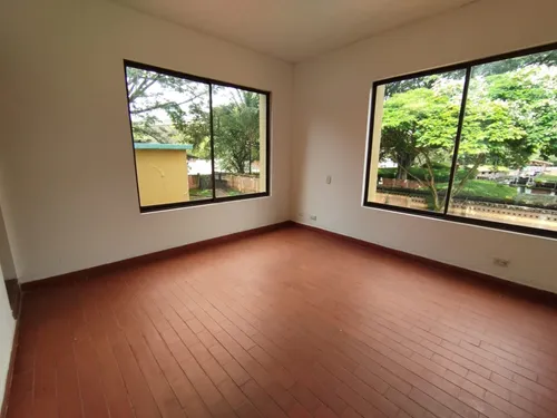 Edificio En Arriendo En Cuarto De Legua - Guadalupe. Cod A11642