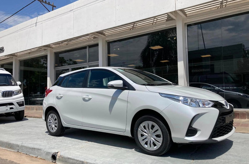 Imagen 4 de 15 de Toyota Yaris 5 Puertas 1.5 6m/t Xs 0km My2023