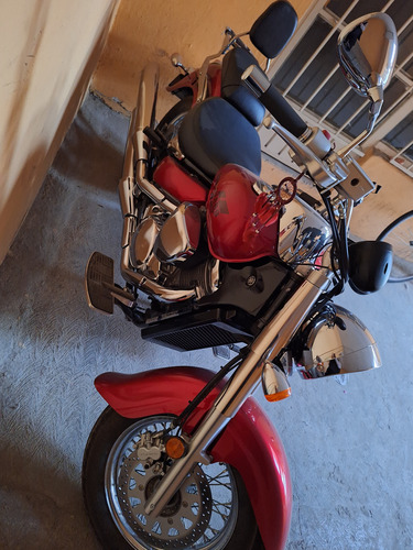 Suzuki Boulevard C50 Vl800 Modelo 2022 Color Rojo Candy