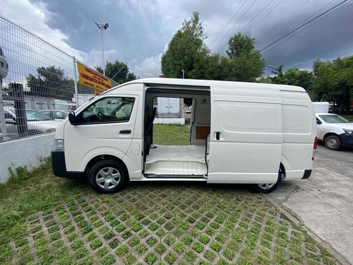 Imagen 10 de 15 de Nissan Urvan 2014 2.5 Panel Amplia Mt