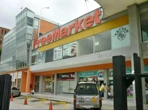 Local En La Granja, Naguanagua. Cc Free Market. (sirisd-20)