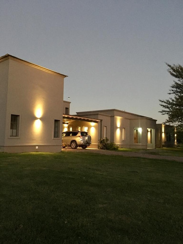 Imagen 14 de 14 de Hermosa Casa De Campo Nueva Con Pileta. Estancia Las Lilas, Luján