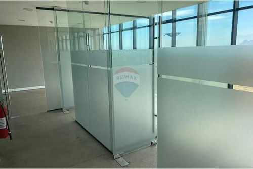 Bodega Con Oficina En Arriendo, Pudahuel, Santiago