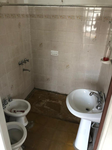 Casa En Los Boulevares- Los Hungaros 4494-tres Dormitorios Y Departamento Independiente
