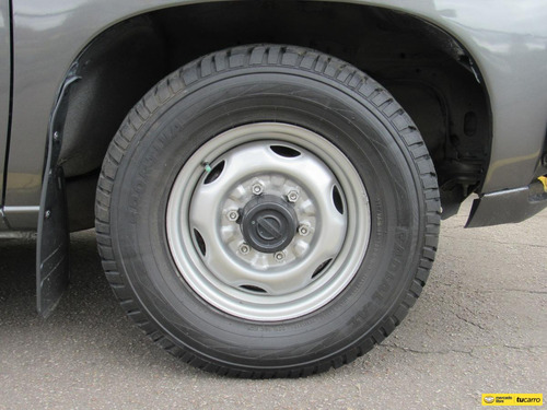 Imagen 10 de 25 de Nissan D21 2.4l