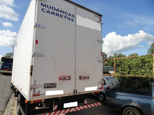 Imagem 4 de 15 de Mb 710 Ano 2011/12 Com Baú 5.20 Metros.