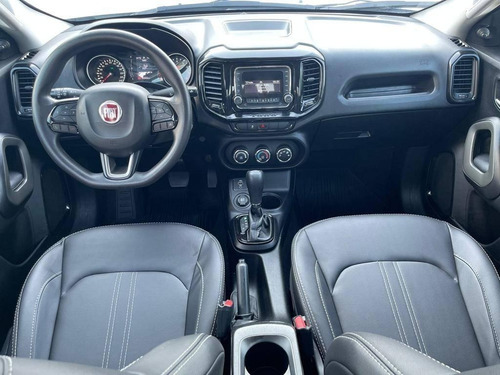 Imagem 6 de 13 de Fiat Toro Freedon 1.8 2017 Flex