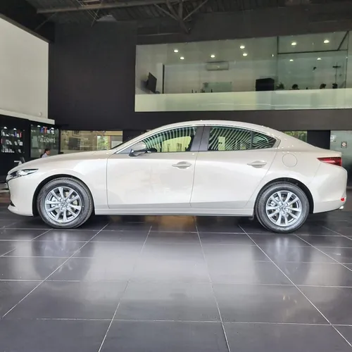 Mazda 3 Sdn Touring At Mhev // Kra 30 // Mcc