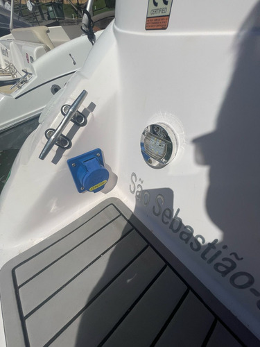Lancha Focker 255 C/ Motor Mercury Verado 225 Hp 4 Tempos 09
