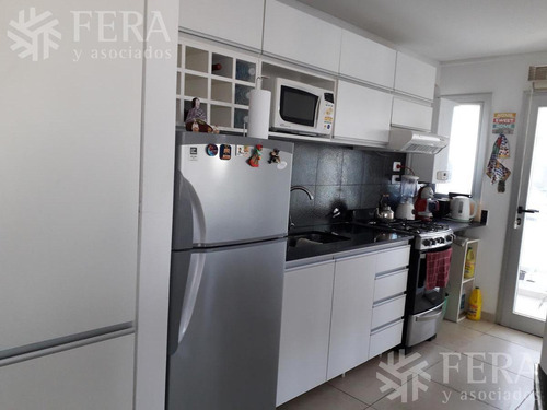 Imagen 6 de 15 de Venta De Amplio Departamento 3 Ambientes En Quilmes (25952)