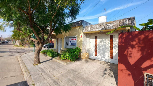 Casa 3 Ambientes En Venta, Apta Credito