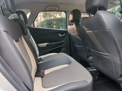 Renault Captur 2.0 Intens Automática