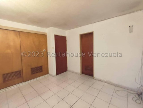 Imagen 16 de 24 de Apartamento En Venta Urb San Jacinto, Maracay 23-24551 Hc