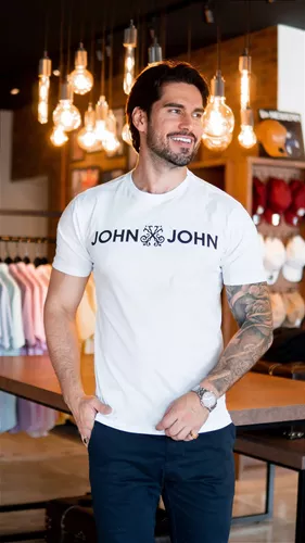 Camiseta John John Logo Preto - Outlet360