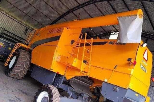 Imagem 3 de 4 de Valtra