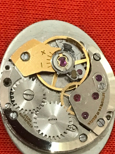 Relógio Antigo Geneve Original Platiada Cinza Platiada (Usado)