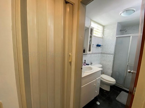 Imagen 11 de 15 de Livy Ramirez Vende Apartamento En Colinas De Bello Monte Mls #22-12050