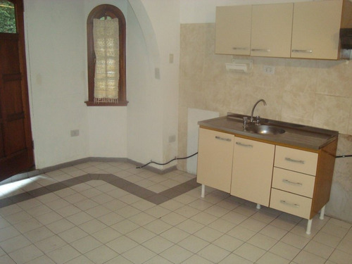 Imagen 5 de 6 de Alquiler De Departamento En Burzaco : Monoambiente