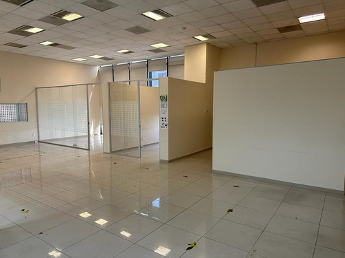 Juárez, 2000m2 Totalmente Acondicionado, Privados, Salas De Juntas, Amplias Áreas Abiertas De Trabajo, Baños, Excelente Ubicación