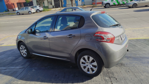 Peugeot 208 1.5 Active