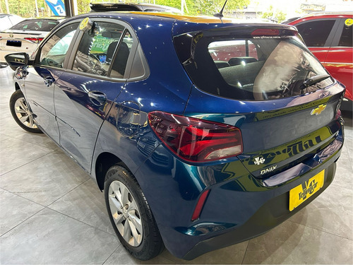 Chevrolet Onix HATCH LT2 1.0 Flex Manual 2023 Completo Midia Rodas Baixa Km
