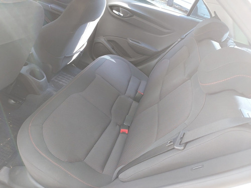 Imagem 2 de 10 de Chevrolet Onix 2015 1.4 Ltz 5p