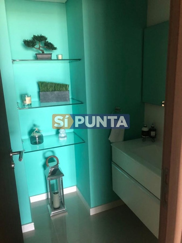 Imagen 8 de 10 de Alquiler De Apartamento A 150 Metros Del Mar.