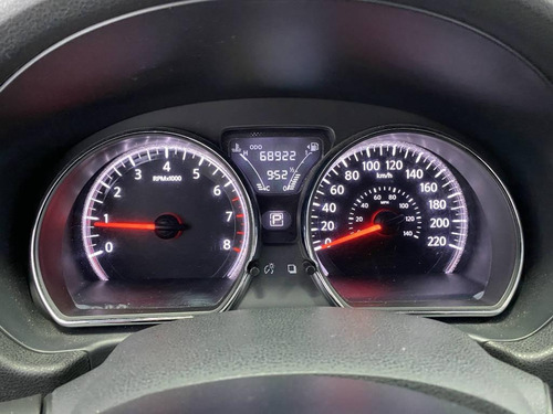 Nissan Versa 1.6 Unique Cvt