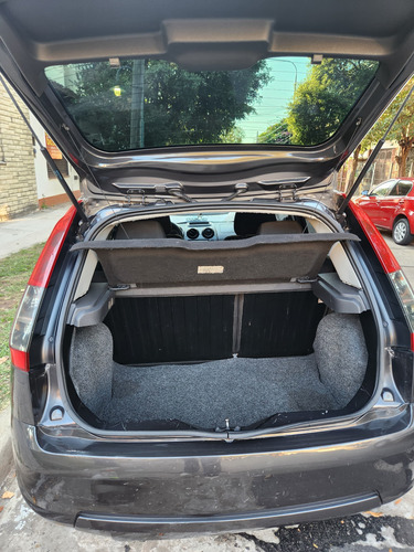 Ford Fiesta 1.6 Max One Ambiente Plus