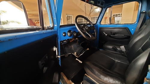 Imagem 9 de 10 de Ford F75