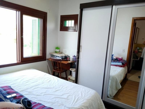 Casa Em Cantegril Com 5 Dormitórios - Ot7647