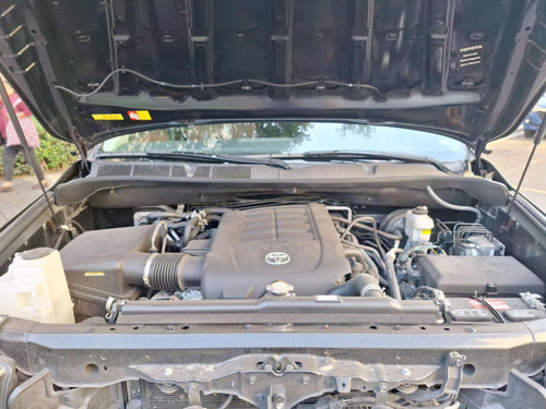 Toyota Sequoia 5.7 Platinum At