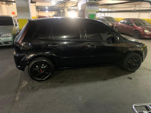 Ford Fiesta Max