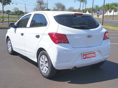 Imagem 2 de 8 de Chevrolet Onix 1.0 Mpfi Joy 8v Flex 4p Manual