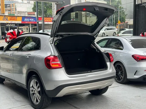 Mercedes-Benz Clase GLA GLA 180 1.6LT TA
