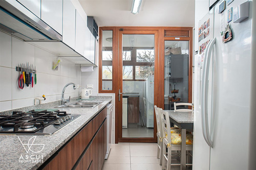 Departamento En Venta De 3 Dorm. En Lo Barnechea