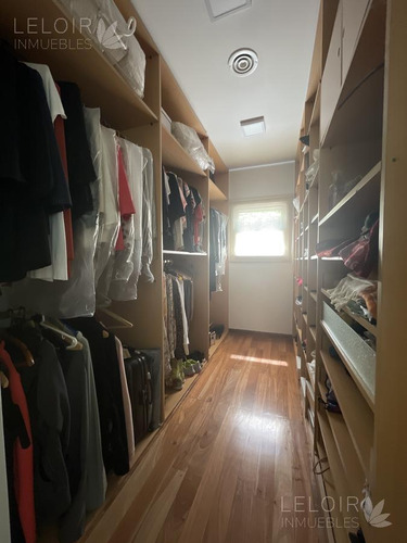 Casa En Venta 4 Amb En Parque Leloir