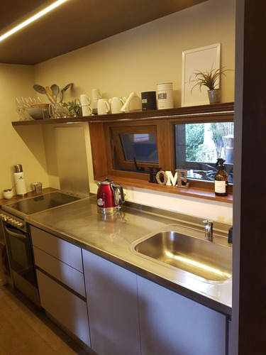 Imagen 3 de 15 de San Martin De Los Andes. Hermoso Departamento Dúplex De 3 Ambientes, 2 Dormitorios Y 2 Baños Para 4 Personas (como Máximo), Ubicado En El Centro De La Ciudad, Con Parrilla Y Laundry De Uso Común.