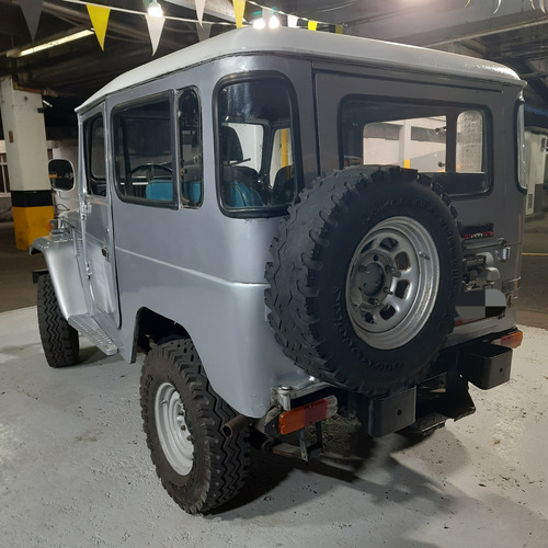 Toyota Macho 80
