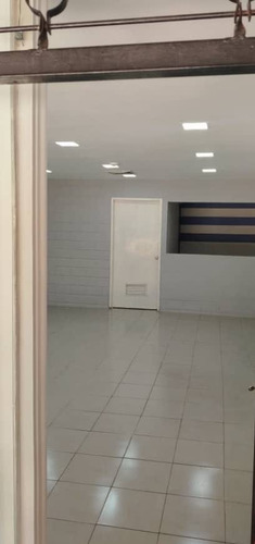 Grey Zuloaga Y Javier Philip Inzitu Realtors Venden Local Comercial En C.c. Metro Plaza San Diego Carabobo Venezuela