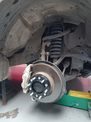 Separadores Llantas Backspace Toyota Hilux 6x139.7
