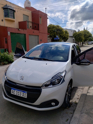 Peugeot 208 1.6 In Concert
